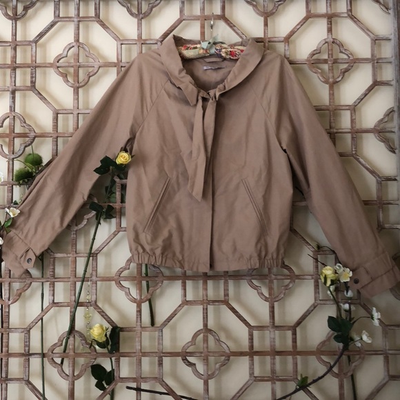 GAP Jackets & Blazers - NWT Gap khaki Spring jacket